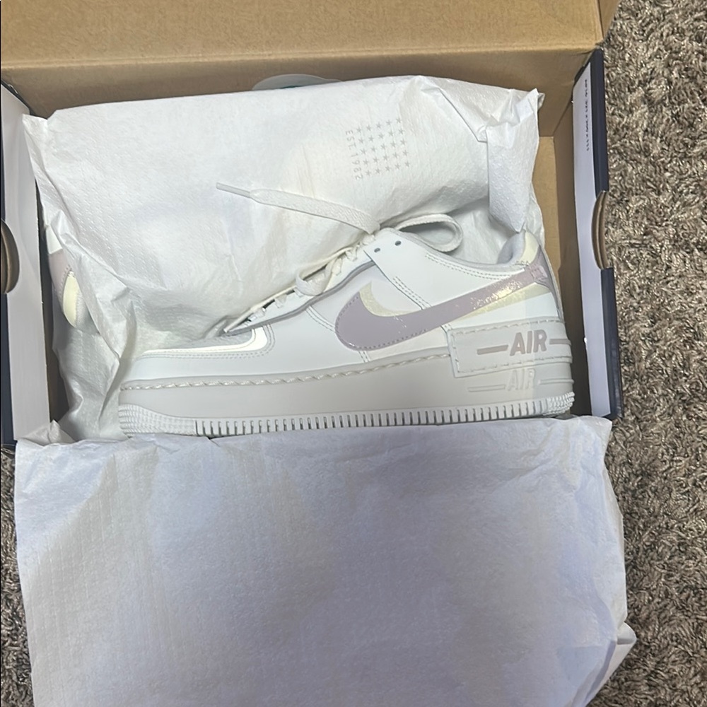 Nike Women's Sneakers - White and Purple - Picture 1 of 6